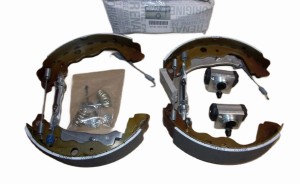 Bremsbacken Renault Captur Arkana 7701210108 Neu Original OE