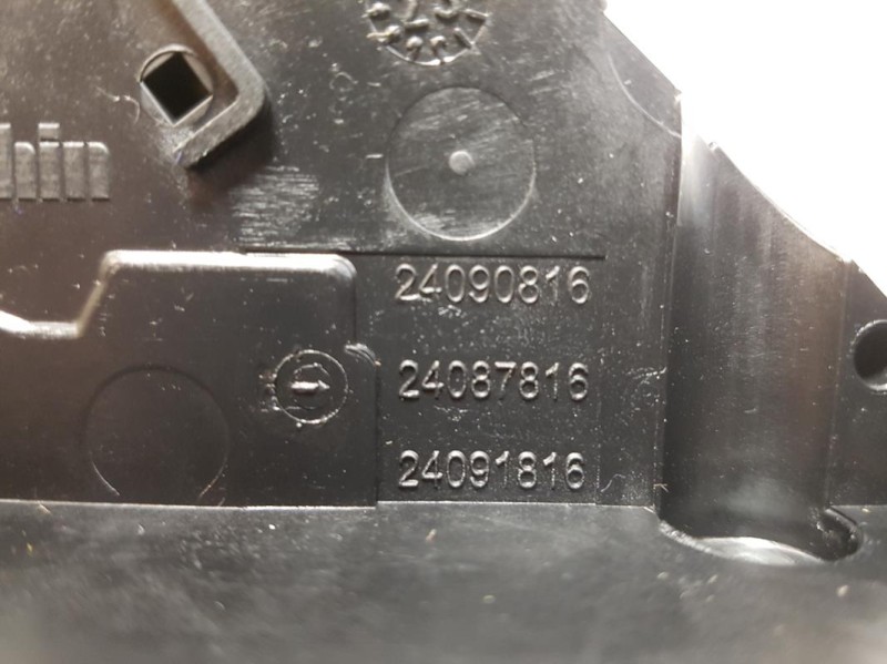 9135Y0 (3).jpg