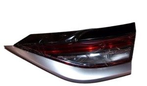 RECHTE RÜCKLEUCHTE CITROEN DS3 Crossback 9833607280