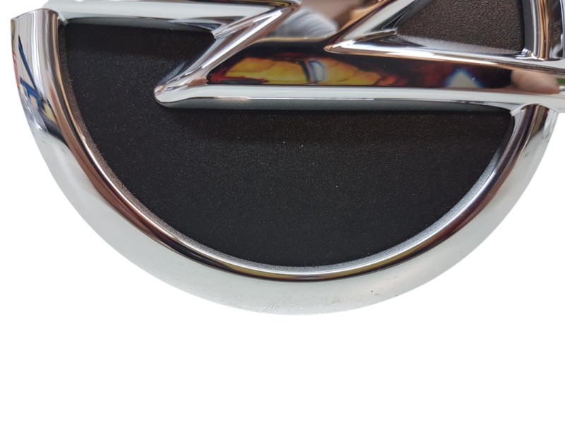 Emblemat Znaczek Tył Opel Insignia A 13266394 IDEALPARTS.PL
