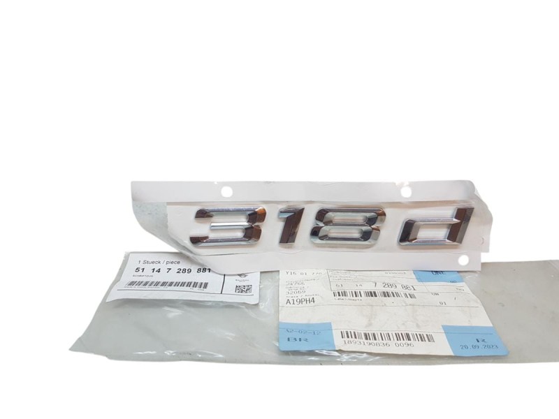 Emblemat BMW 3 F30 F31 318 D 51147289881