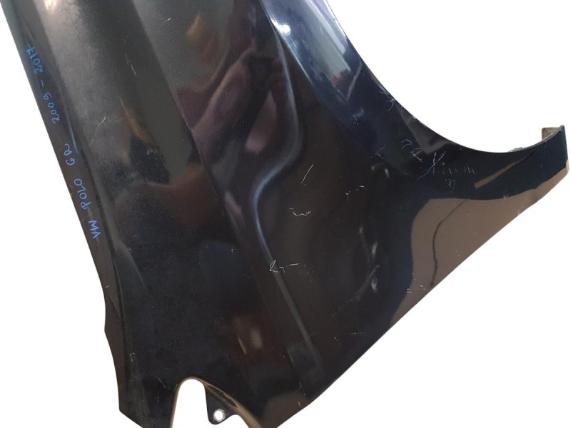 Błotnik Prawy Przód