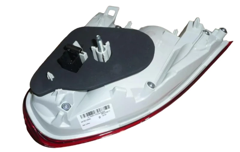 LAMPA PRAWY TYŁ PEUGEOT 2008 9678074580