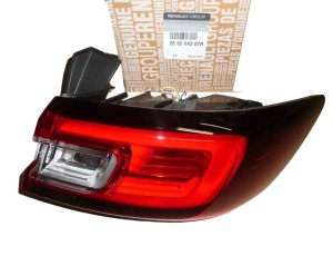 RECHTE RÜCKLEUCHTE RENAULT CLIO IV 265504307R