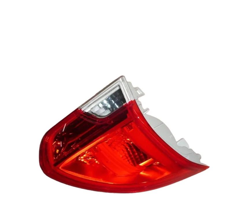 LAMPA LEWY TYŁ PEUGEOT 2008 9678074480