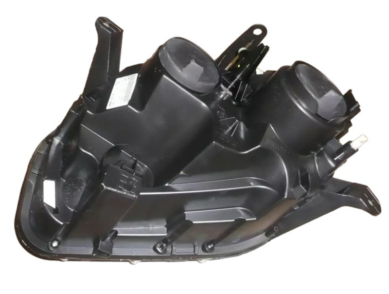 REFLEKTOR PRAWY PRZOD DACIA DUSTER 260100156R IDEALPARTS.PL