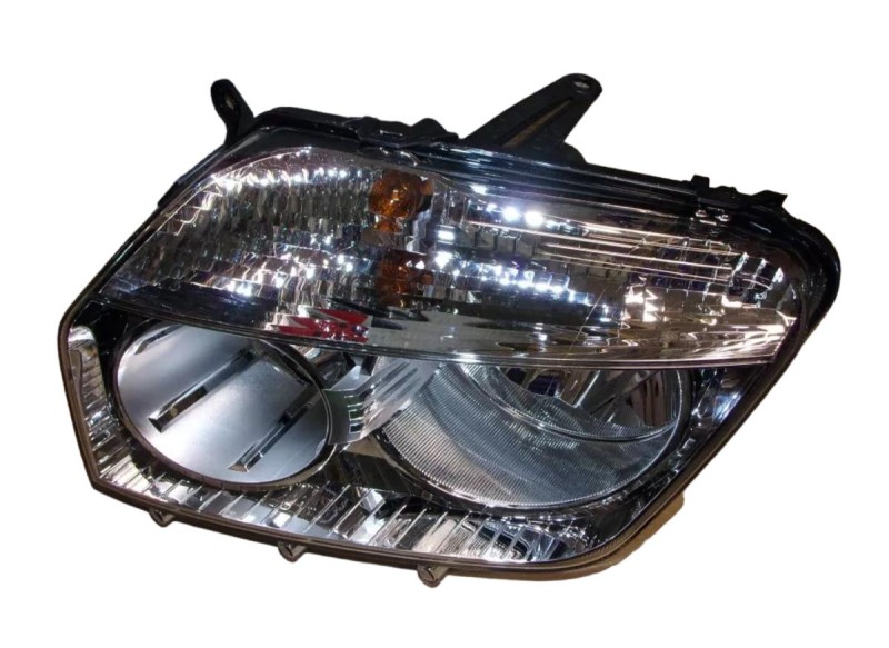 REFLEKTOR LEWY PRZOD DACIA DUSTER 260600069R